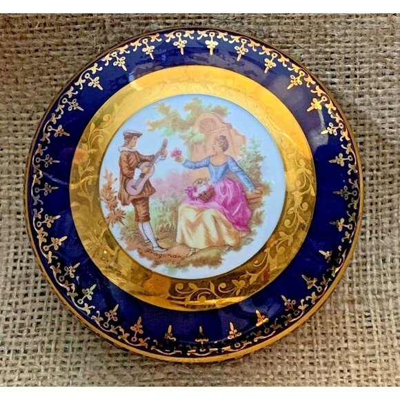 Limoges France Covered Trinket Box Courting Couple Cobalt Blue 4" 22 Karat Gold - Picture 1 of 7